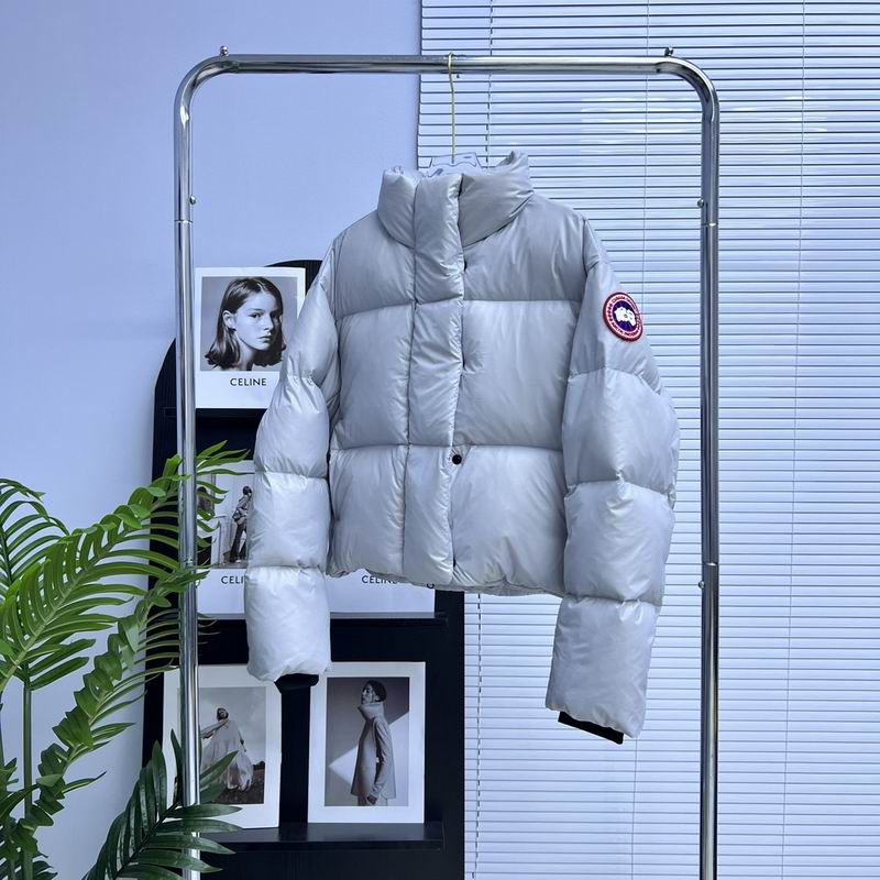 La doudoune Canada Goose Parka Femme
Résultat de l'évolution emblématique de la marque Canada Goose, la doudoune Canada Goose Parka Femme