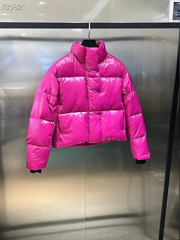 La doudoune Canada Goose Parka Femme
Résultat de l'évolution emblématique de la marque Canada Goose, la doudoune Canada Goose Parka Femme