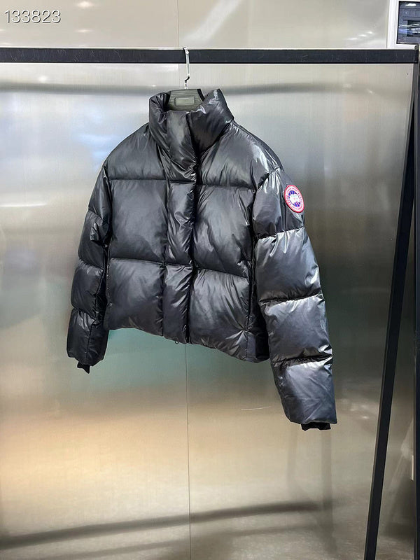 La doudoune Canada Goose Parka Femme
Résultat de l'évolution emblématique de la marque Canada Goose, la doudoune Canada Goose Parka Femme