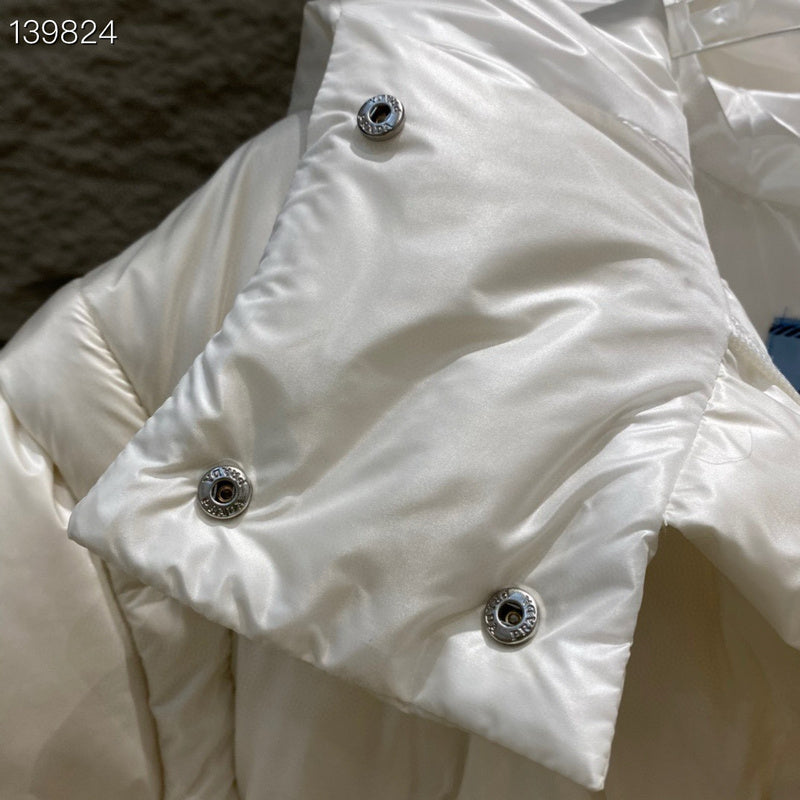 Les doudounes Prada  femme offrent une élégance et une performance inégalées.
De plus, au meilleur prix.  Le moins cher. YourStyles.fr référence sur la