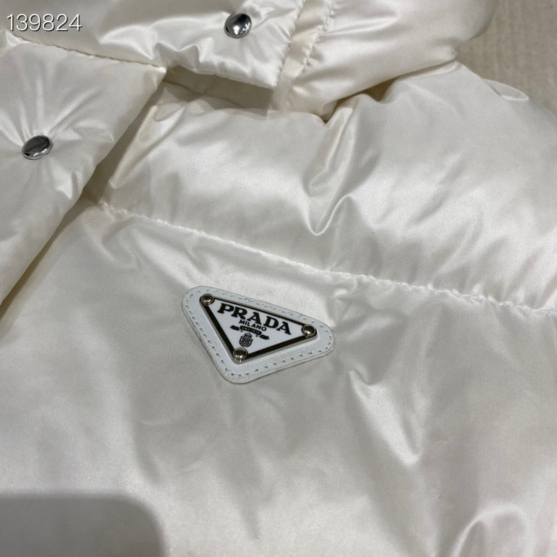 Les doudounes Prada  femme offrent une élégance et une performance inégalées.
De plus, au meilleur prix.  Le moins cher. YourStyles.fr référence sur la