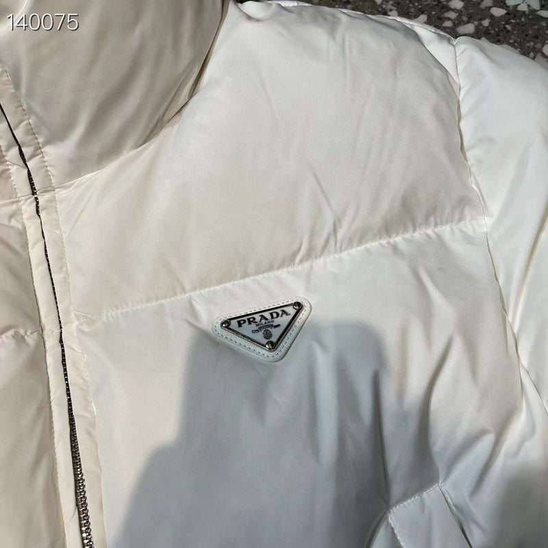 Les doudounes Prada  femme offrent une élégance et une performance inégalées.
De plus, au meilleur prix.  Le moins cher. YourStyles.fr référence sur la