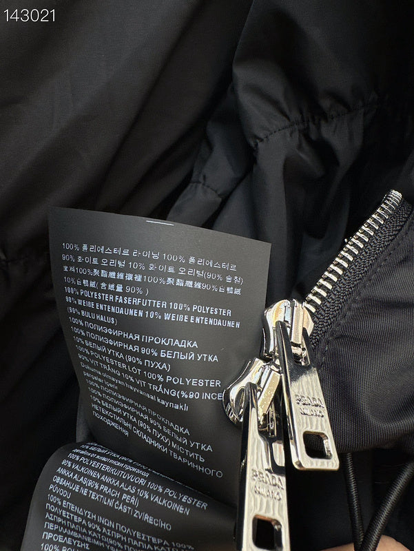 Les doudounes Prada  femme offrent une élégance et une performance inégalées.
De plus, au meilleur prix.  Le moins cher. YourStyles.fr référence sur la