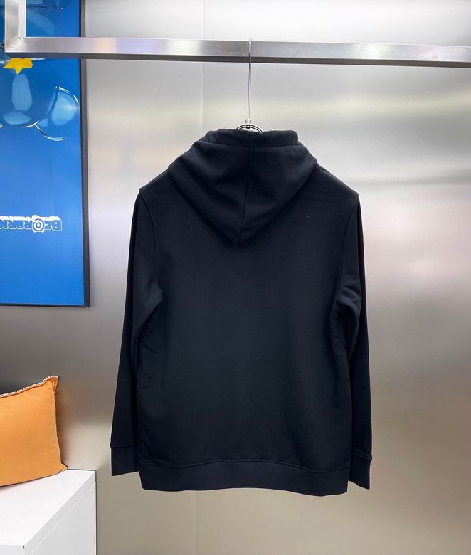 Les ensembles survêtement Balenciaga allient performance et style. Leur design avant-gardiste et leur qualité supérieure. Pas cher. Le moins cher.