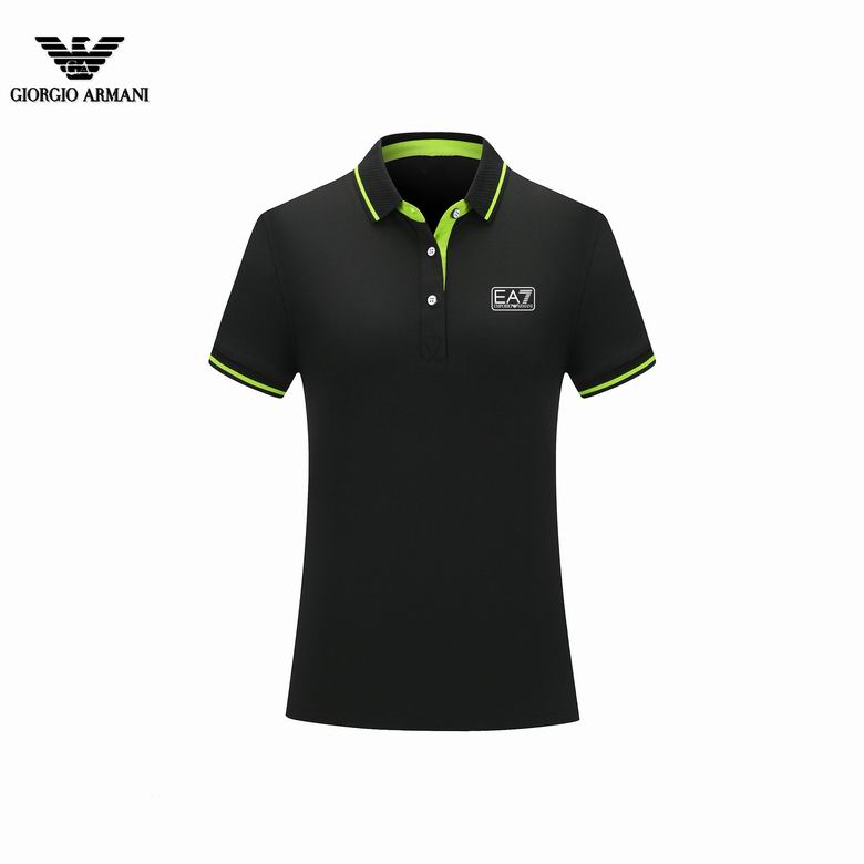 Les polos Armani pour homme reflètent l’élégance raffinée et le savoir-faire emblématique de la maison italienne. Au meilleur prix