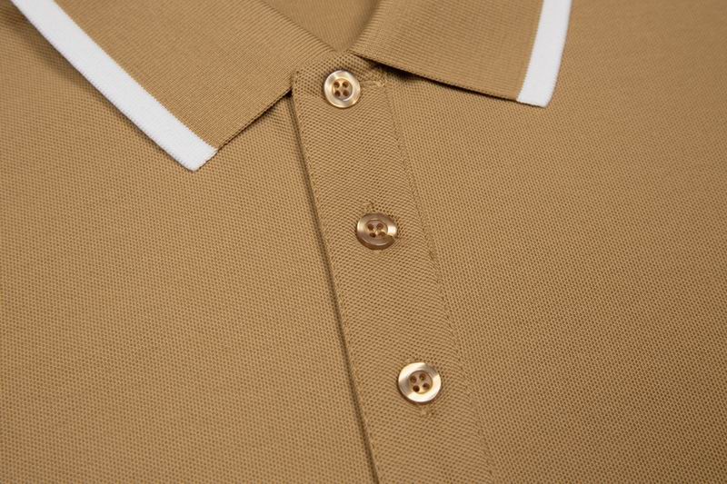 Les polos Hugo Boss pour homme reflètent l’élégance raffinée et le savoir-faire emblématique de la maison italienne. Au meilleur prix