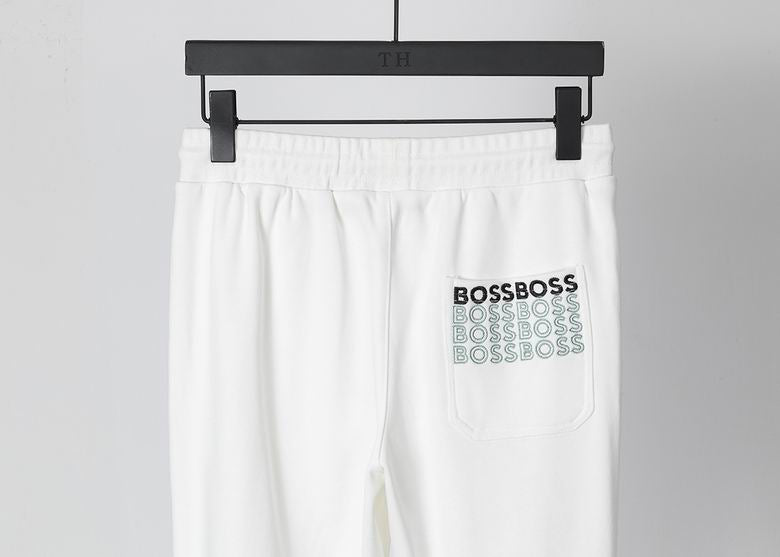 Les ensembles survêtement Hugo Boss allient performance et style. Leur design sophistiqué et leur qualité supérieure.pas cher.le moins cher.
