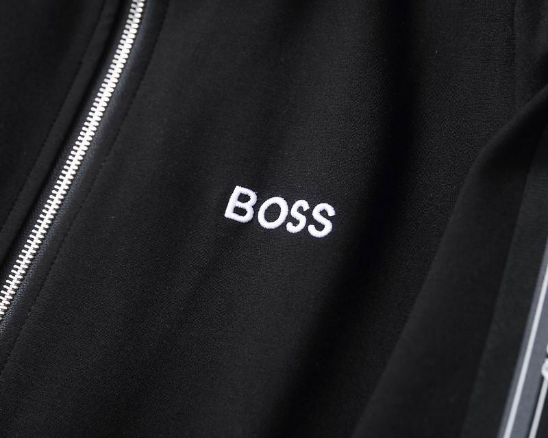 Les ensembles survêtement Hugo Boss allient performance et style. Leur design sophistiqué et leur qualité supérieure.pas cher.le moins cher.