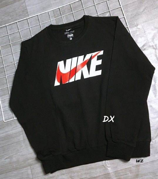 Les sweats Nike allient performance et style. Leur design moderne et leur technologie de pointe les rendent indispensables. Pas cher. Le moins cher.