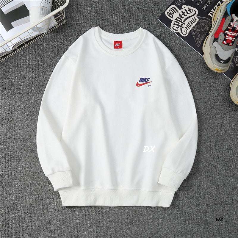 Les sweats Nike allient performance et style. Leur design moderne et leur technologie de pointe les rendent indispensables. Pas cher. Le moins cher.