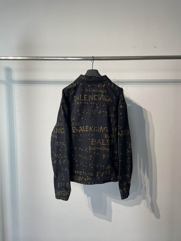 Les ensembles survêtement Balenciaga allient performance et style. Leur design avant-gardiste et leur qualité supérieure. Pas cher. Le moins cher.