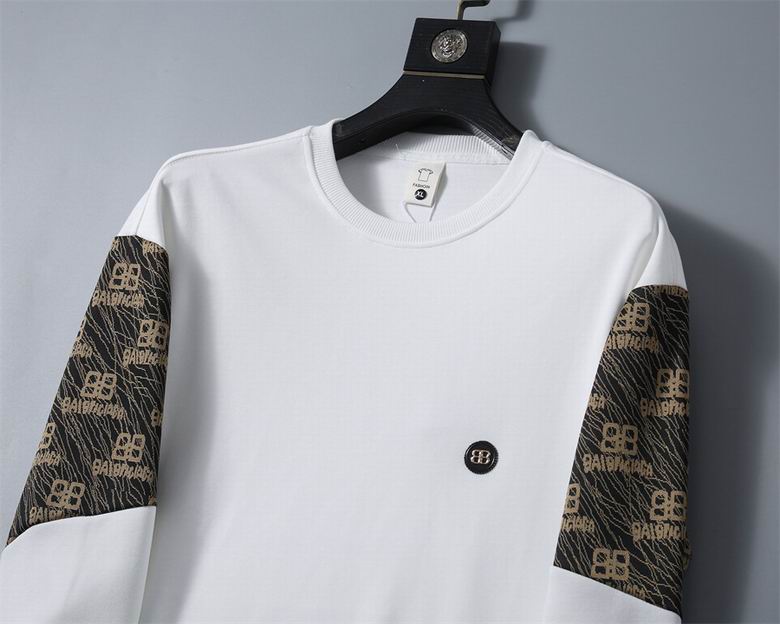Les ensembles survêtement Balenciaga allient performance et style. Leur design avant-gardiste et leur qualité supérieure. Pas cher. Le moins cher.
