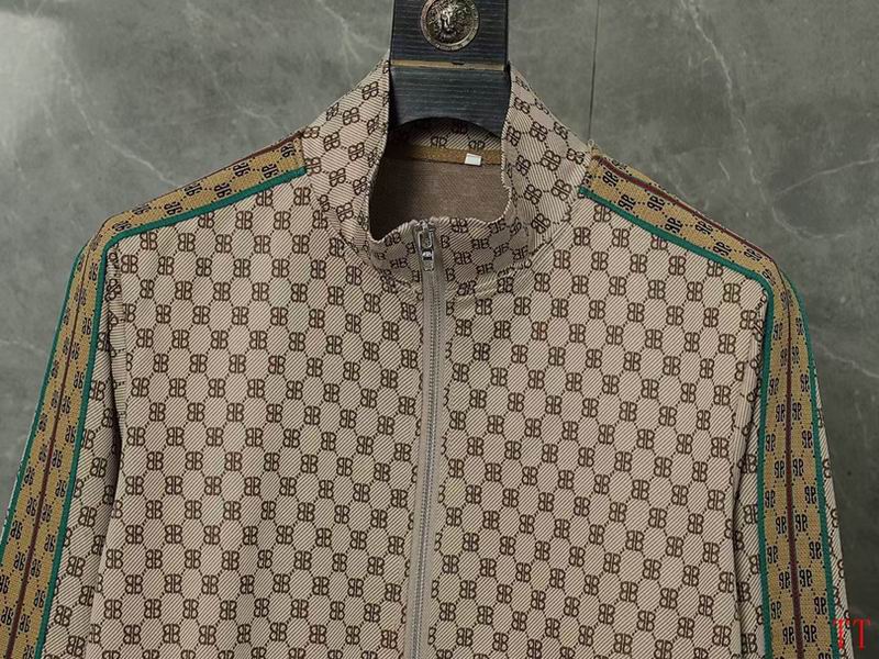 Les ensembles survêtement Balenciaga allient performance et style. Leur design avant-gardiste et leur qualité supérieure. Pas cher. Le moins cher.