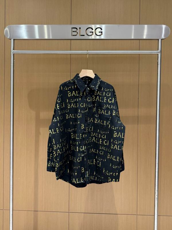 Les ensembles survêtement Balenciaga allient performance et style. Leur design avant-gardiste et leur qualité supérieure. Pas cher. Le moins cher.