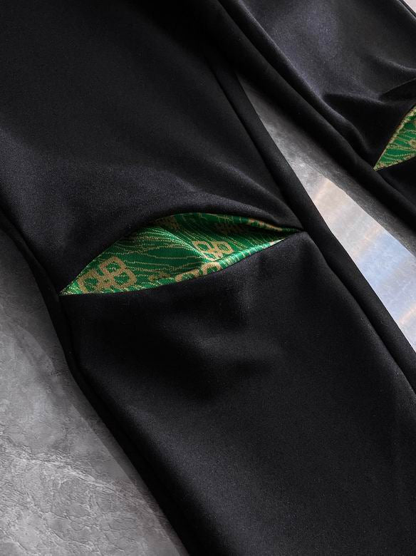 Les ensembles survêtement Balenciaga allient performance et style. Leur design avant-gardiste et leur qualité supérieure. Pas cher. Le moins cher.