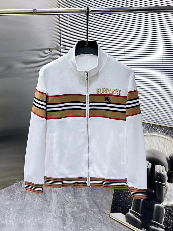 Les ensembles survêtement Burberry combinent performance et style. Leur design sophistiqué. Pas cher.le moins cher.