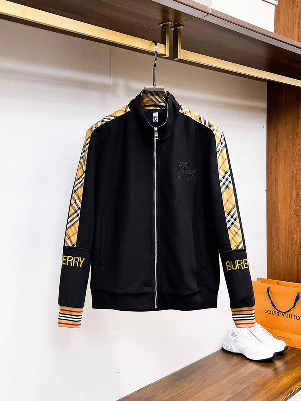 Les ensembles survêtement Burberry combinent performance et style. Leur design sophistiqué. Pas cher.le moins cher.