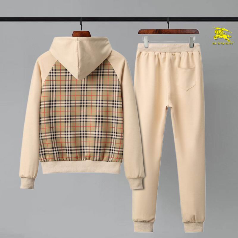 Les ensembles survêtement Burberry combinent performance et style. Leur design sophistiqué. Pas cher.le moins cher.