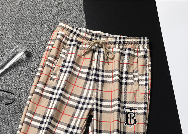 Les ensembles survêtement Burberry combinent performance et style. Leur design sophistiqué. Pas cher.le moins cher.