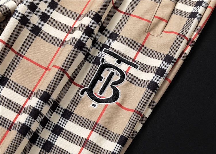 Les ensembles survêtement Burberry combinent performance et style. Leur design sophistiqué. Pas cher.le moins cher.