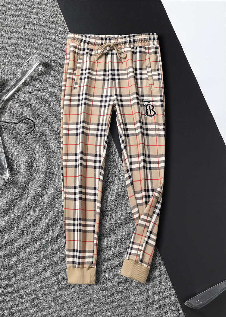 Les ensembles survêtement Burberry combinent performance et style. Leur design sophistiqué. Pas cher.le moins cher.