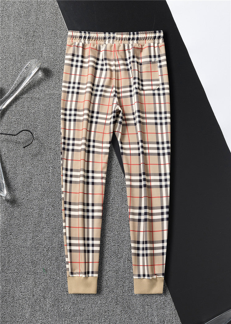 Les ensembles survêtement Burberry combinent performance et style. Leur design sophistiqué. Pas cher.le moins cher.