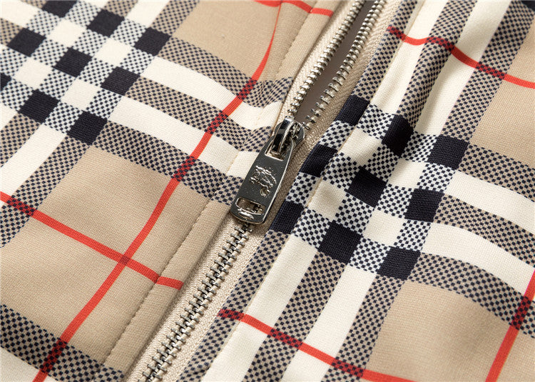 Les ensembles survêtement Burberry combinent performance et style. Leur design sophistiqué. Pas cher.le moins cher.