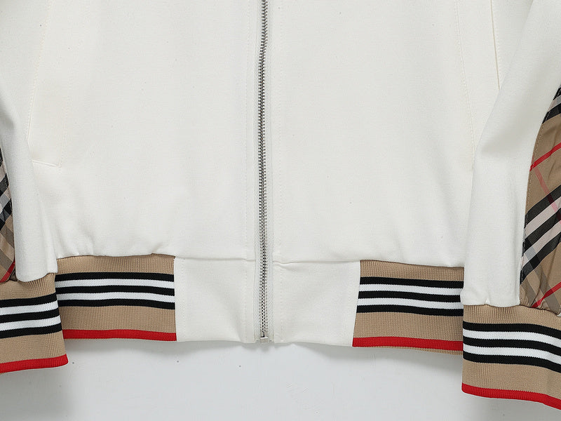 Les ensembles survêtement Burberry combinent performance et style. Leur design sophistiqué. Pas cher.le moins cher.