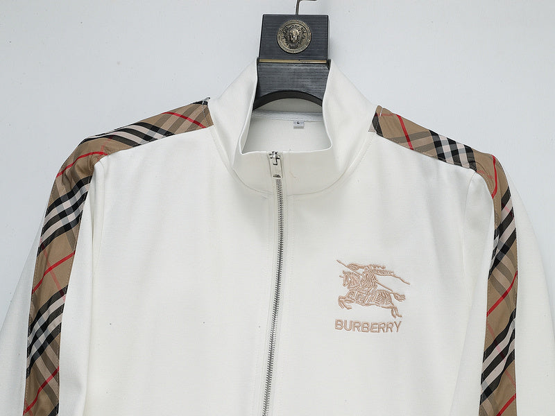 Les ensembles survêtement Burberry combinent performance et style. Leur design sophistiqué. Pas cher.le moins cher.