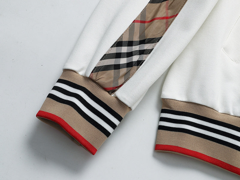 Les ensembles survêtement Burberry combinent performance et style. Leur design sophistiqué. Pas cher.le moins cher.