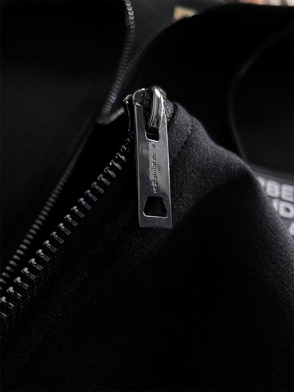 Les ensembles survêtement Burberry combinent performance et style. Leur design sophistiqué. Pas cher.le moins cher.