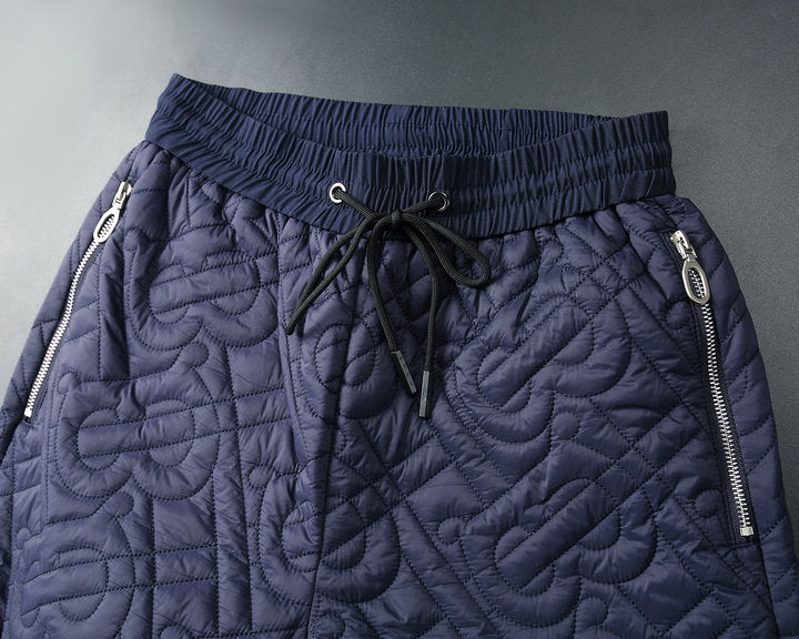 Les ensembles survêtement Burberry combinent performance et style. Leur design sophistiqué. Pas cher.le moins cher.