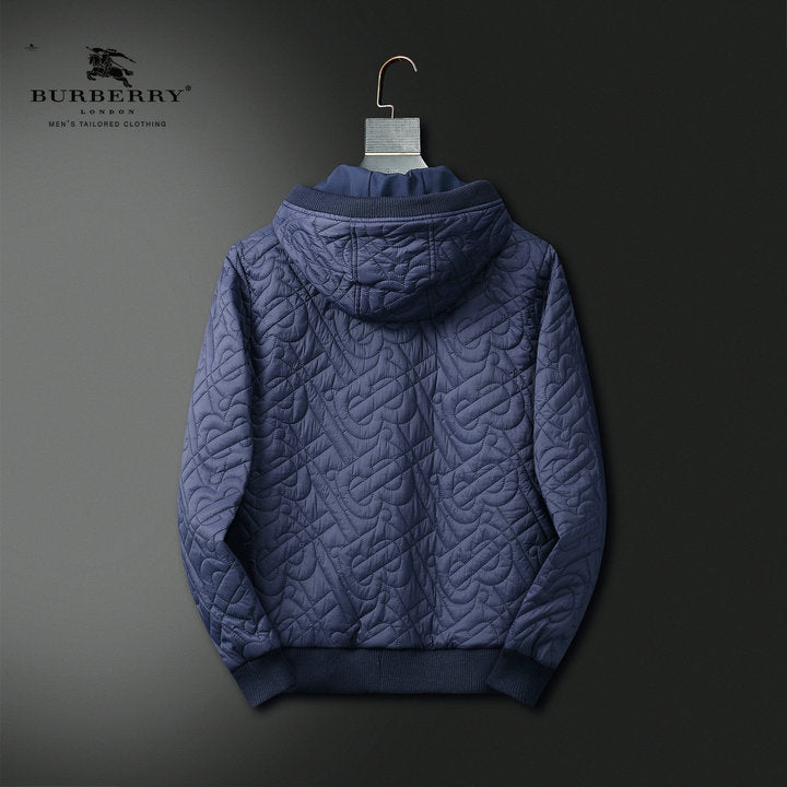 Les ensembles survêtement Burberry combinent performance et style. Leur design sophistiqué. Pas cher.le moins cher.