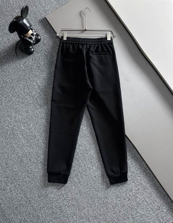 Les ensembles survêtement Burberry combinent performance et style. Leur design sophistiqué. Pas cher.le moins cher.