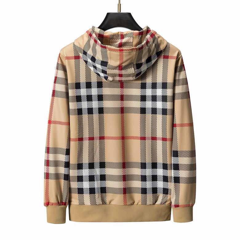 Les ensembles survêtement Burberry combinent performance et style. Leur design sophistiqué. Pas cher.le moins cher.