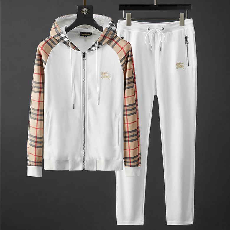 Les ensembles survêtement Burberry combinent performance et style. Leur design sophistiqué. Pas cher.le moins cher.