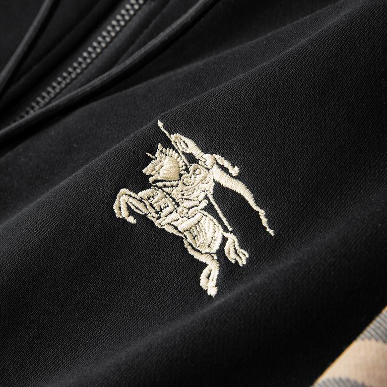 Les ensembles survêtement Burberry combinent performance et style. Leur design sophistiqué. Pas cher.le moins cher.