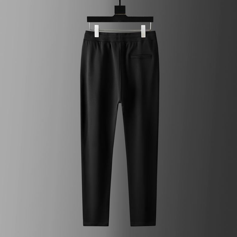 Les ensembles survêtement Burberry combinent performance et style. Leur design sophistiqué. Pas cher.le moins cher.