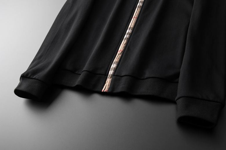 Les ensembles survêtement Burberry combinent performance et style. Leur design sophistiqué. Pas cher.le moins cher.