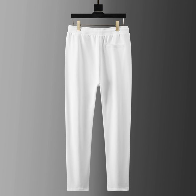 Les ensembles survêtement Burberry combinent performance et style. Leur design sophistiqué. Pas cher.le moins cher.