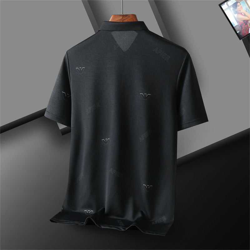 Les polos Armani pour homme reflètent l’élégance raffinée et le savoir-faire emblématique de la maison italienne. Au meilleur prix