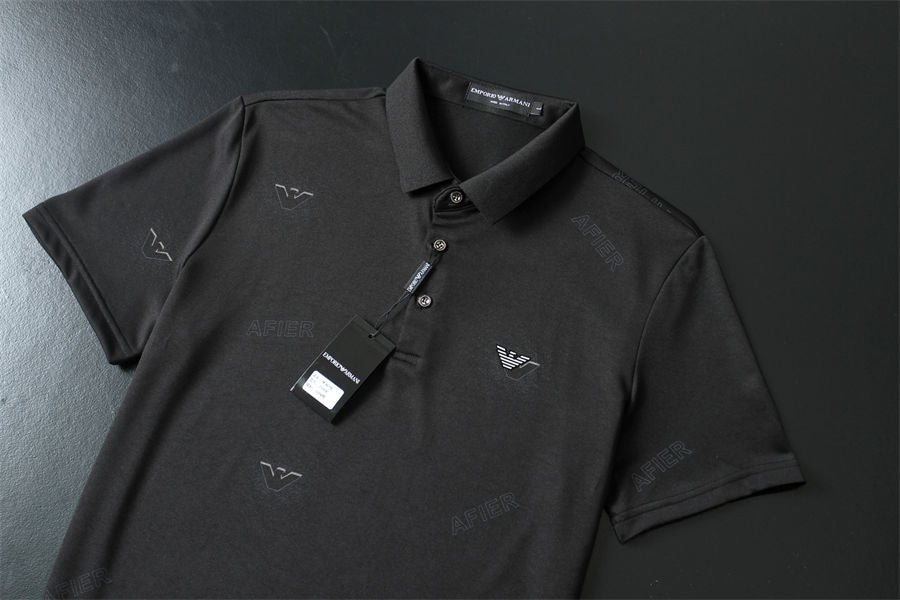 Les polos Armani pour homme reflètent l’élégance raffinée et le savoir-faire emblématique de la maison italienne. Au meilleur prix