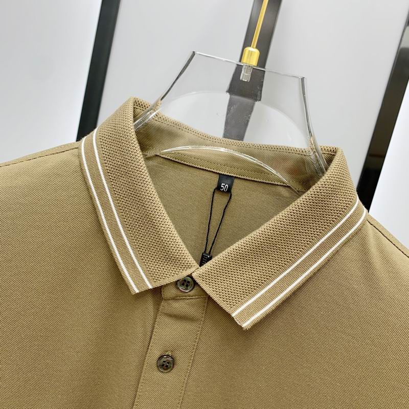 Les polos Armani pour homme reflètent l’élégance raffinée et le savoir-faire emblématique de la maison italienne. Au meilleur prix