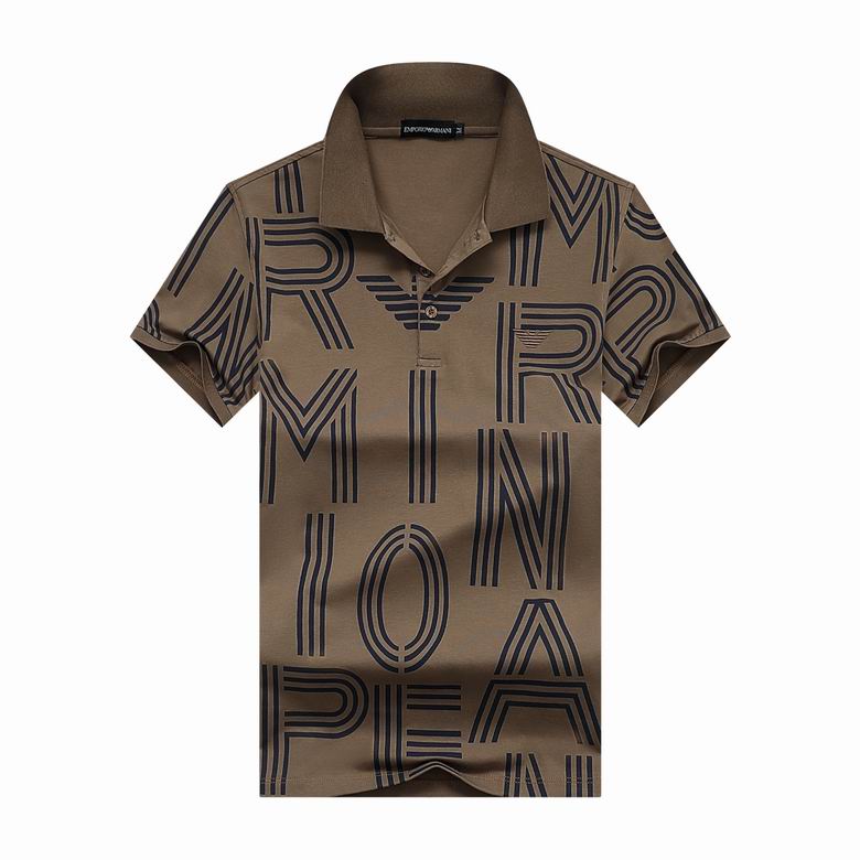 Les polos Armani pour homme reflètent l’élégance raffinée et le savoir-faire emblématique de la maison italienne. Au meilleur prix