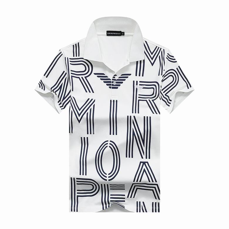 Les polos Armani pour homme reflètent l’élégance raffinée et le savoir-faire emblématique de la maison italienne. Au meilleur prix