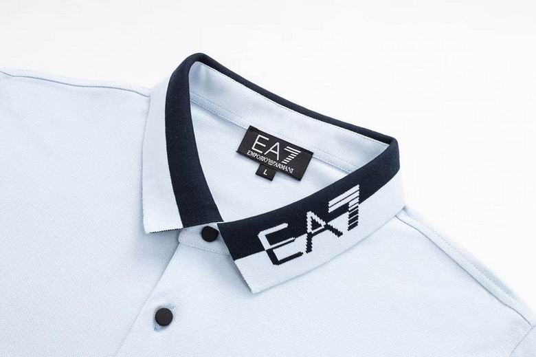 Les polos Armani pour homme reflètent l’élégance raffinée et le savoir-faire emblématique de la maison italienne. Au meilleur prix