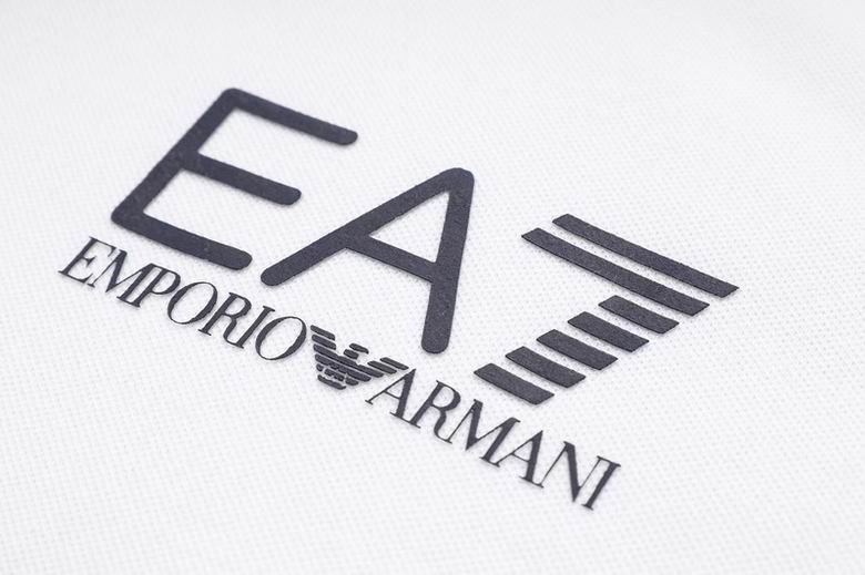 Les polos Armani pour homme reflètent l’élégance raffinée et le savoir-faire emblématique de la maison italienne. Au meilleur prix