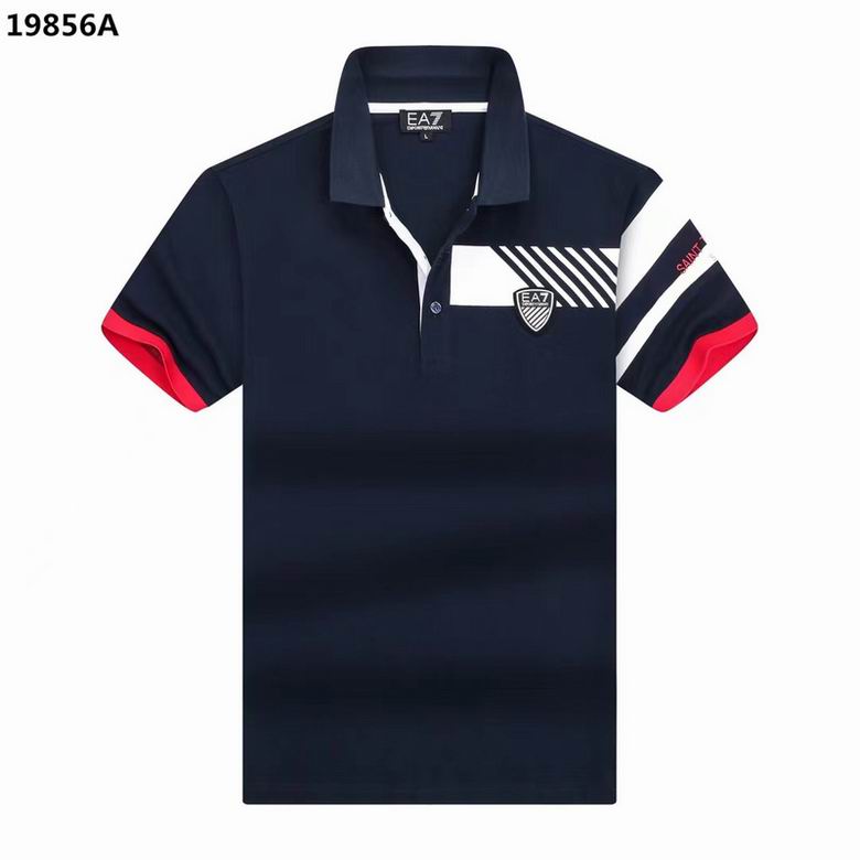 Les polos Armani pour homme reflètent l’élégance raffinée et le savoir-faire emblématique de la maison italienne. Au meilleur prix