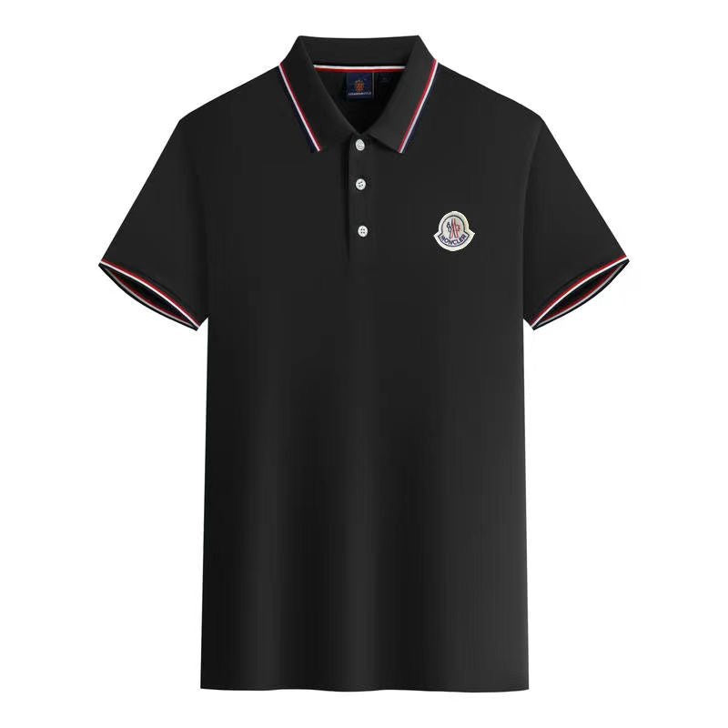 Le polo T-shirt Moncler pour homme incarne le summum de l'élégance décontractée et du style intemporel.au meilleur prix