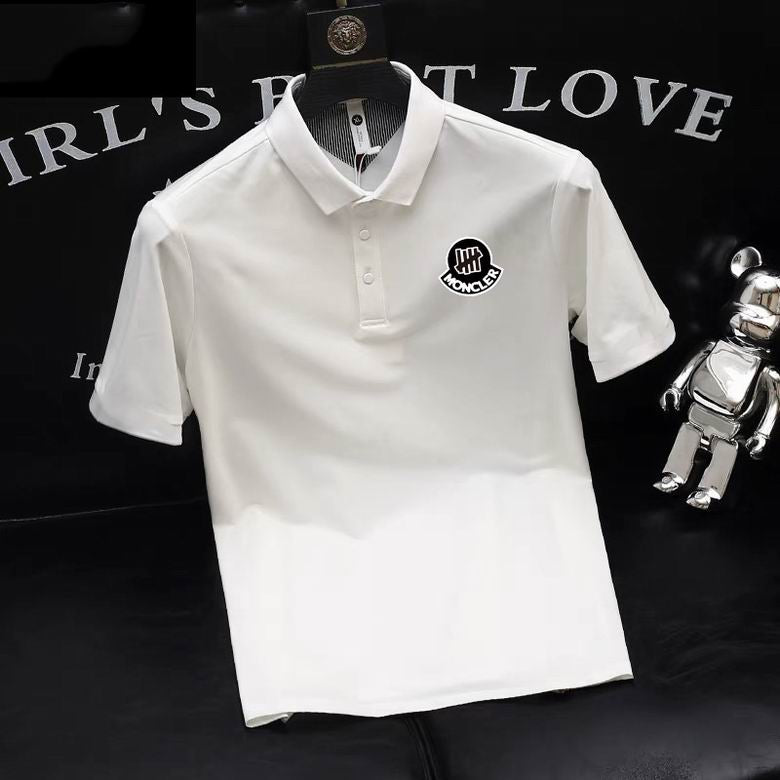 Le polo T-shirt Moncler pour homme incarne le summum de l'élégance décontractée et du style intemporel.au meilleur prix